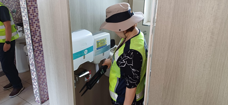 요청사진1. 삽교호관광지 불법 카메라 예방 점검 활동2.jpg