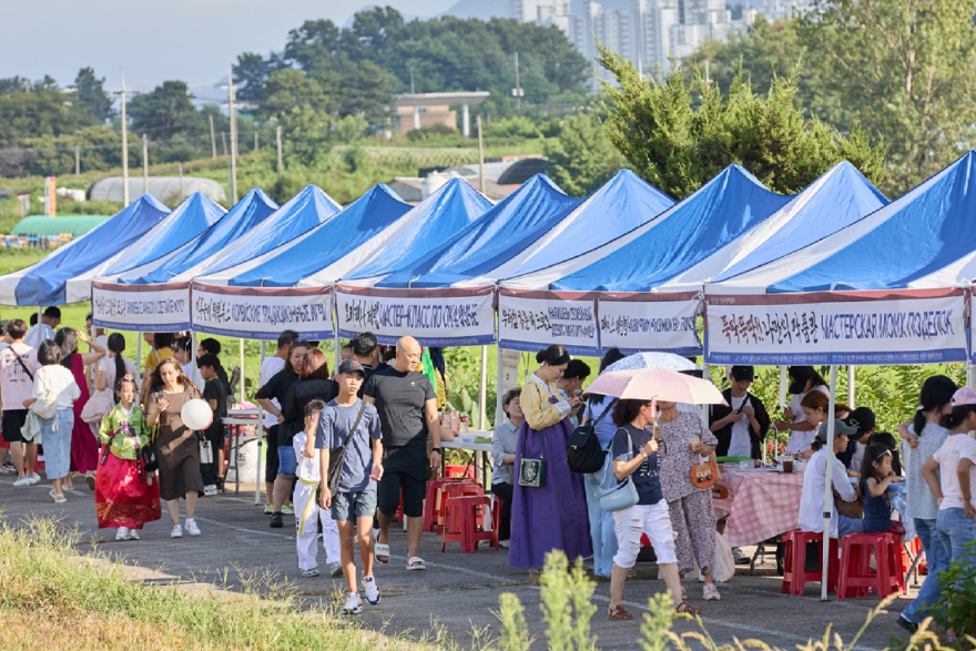 5. 광복 80주년 기념 ‘제1회 아산 고려인 축제’ 성료... 축제로 하나돼 (3).jpg