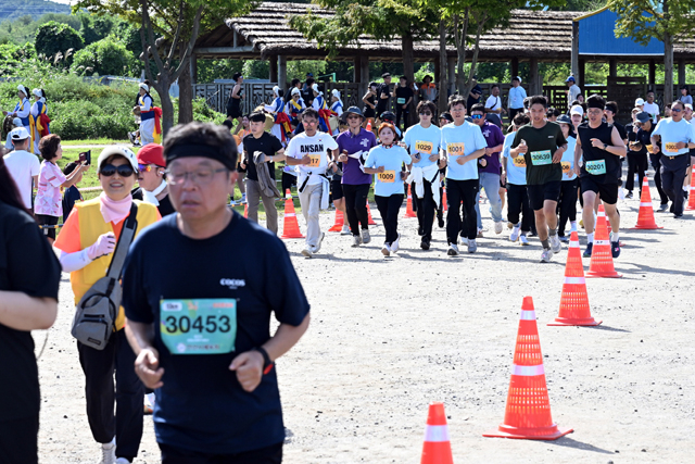 2.30주년 맞은 안산 대부포도축제, 사흘간 2만 4천여 명 찾으며 성료(5).jpg