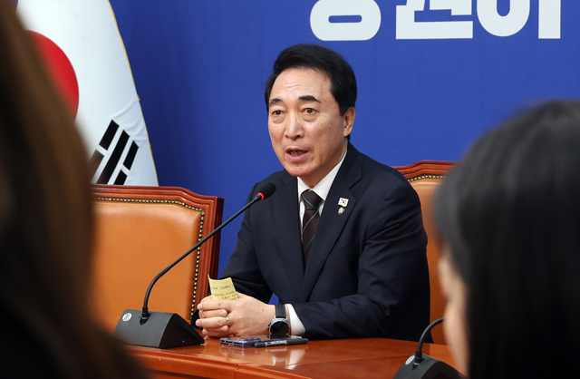 박수현의원_기자회견_2.jpg