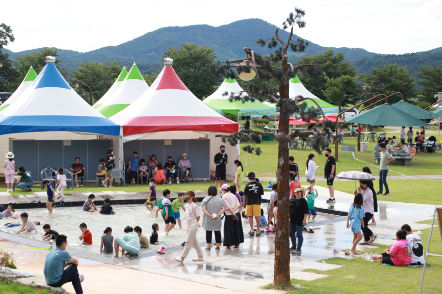 2.지난해 황새축제 사진 (1).JPG