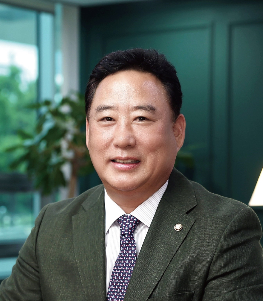 프로필_사진_어기구_국회의원_5-7 (1).jpg