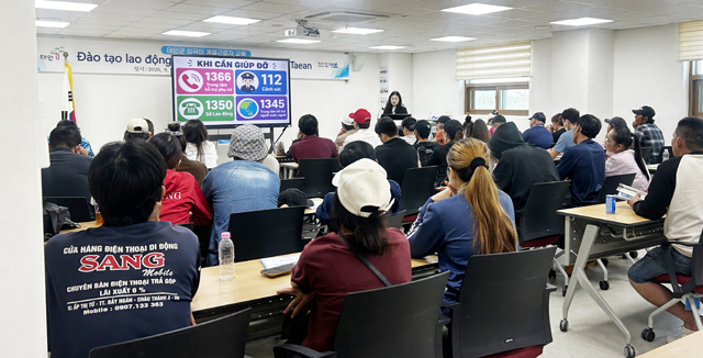 3. 16일 외국인 계절근로자 교육 모습.jpg