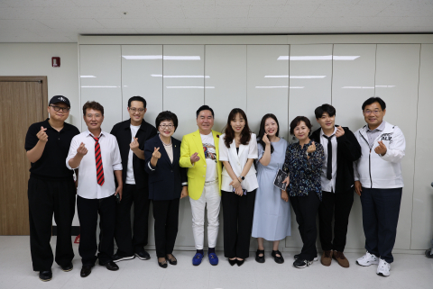 영화배우 심형래와 함께한 제4회 논산월드뮤직페스티벌, 비를 뚫고 감동의 무대 성료