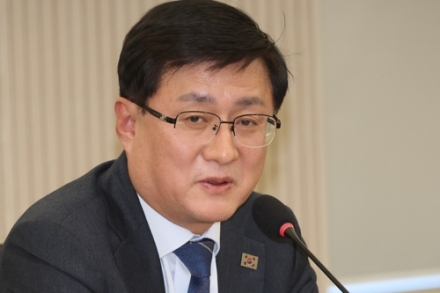 '낮에 인하, 밤에 인상' 산업용 전기료 개편…기후장관 "기업에 이득"