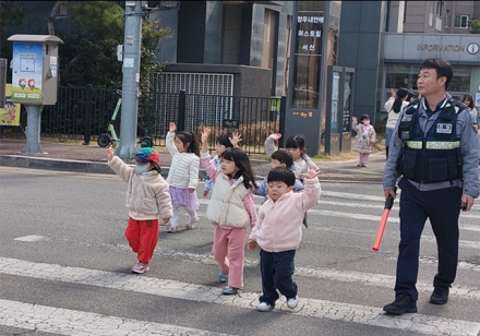 서산경찰서, 서부지구대 어린이집 대상 교통사고 예방 홍보활동 시행