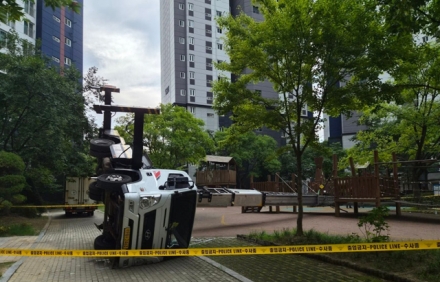 천안 아파트서 이삿짐 사다리차 전도…초등학생 중상
