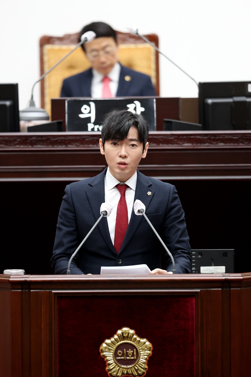(사진)김용희 의원.jpg
