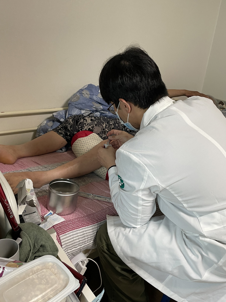 (사진3) 건강관리 서비스(1).jpg