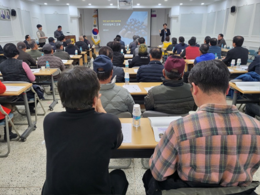 4. 지난 3월 운산농협 대회의실에서 열린 ‘서산시 로컬푸드 인증 교육’2.jpg