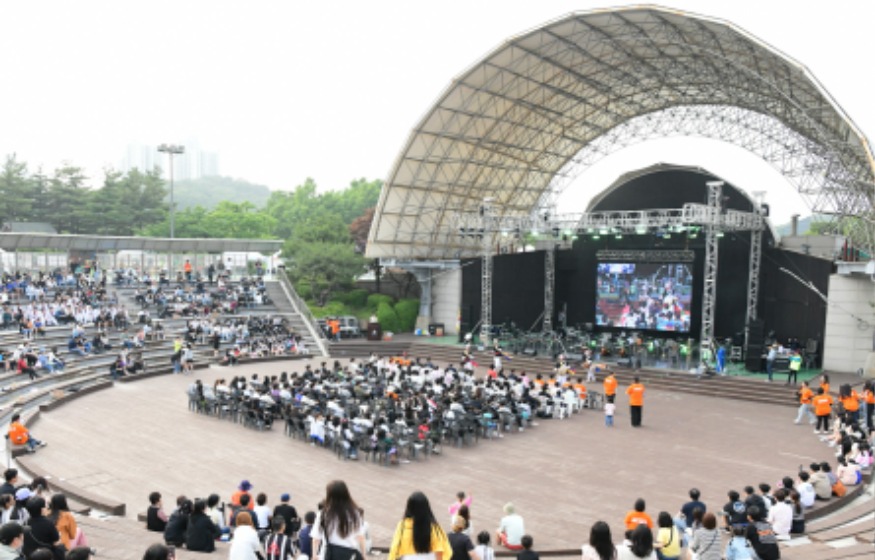 1.안산시, 제18회 청소년의 달 기념행사‘메타 열정유’성료(2).jpg