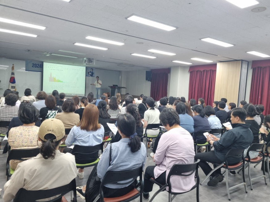 (사진4) 질병정도 모니터 망 교육(1).jpg