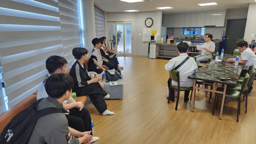 2. 30일 읍내동 도시재생 뉴딜사업 현장에서 진행된 교외 체험 프로그램1.jpg