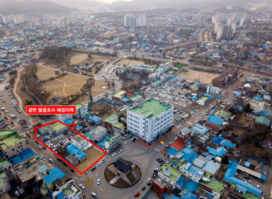 5일 (홍성 역사의 중심 ‘홍주읍성’ 멸실 성곽 복원·정비 ‘순항’)_발굴조사 위치도 드론사진.jpg