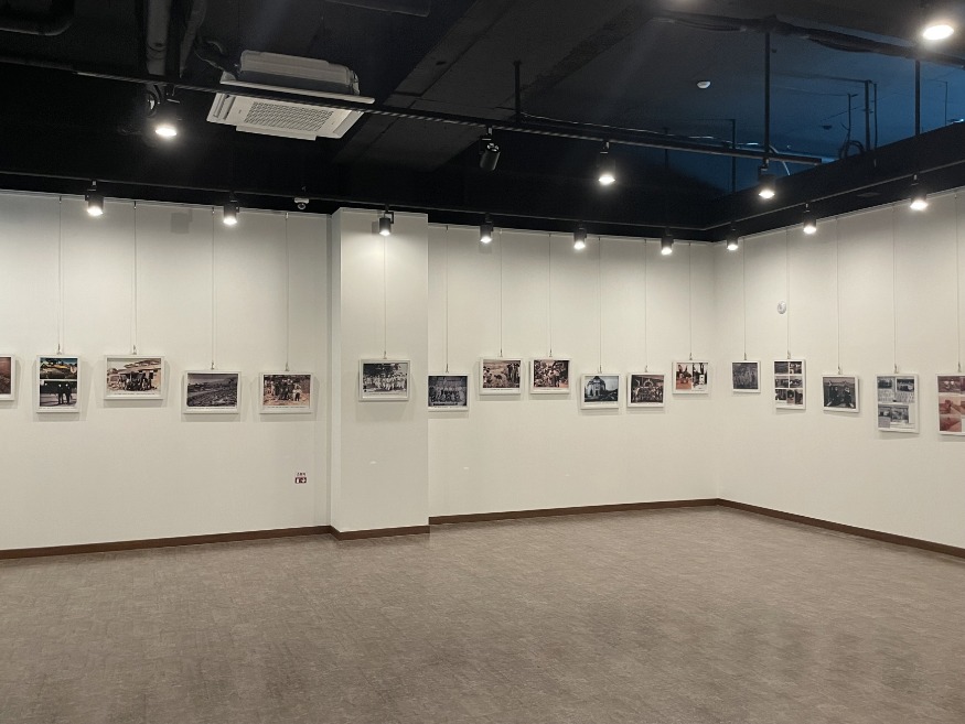 6.예산 1100년 기념관 역사문화관 옛 사진 전시회 모습2.jpeg