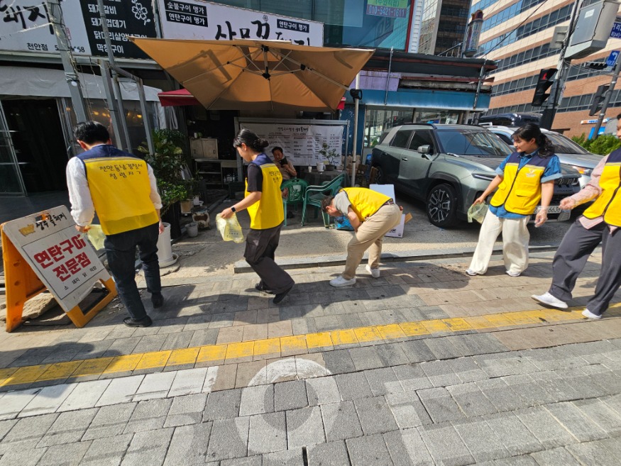천안동남서 플로깅(활동).jpg