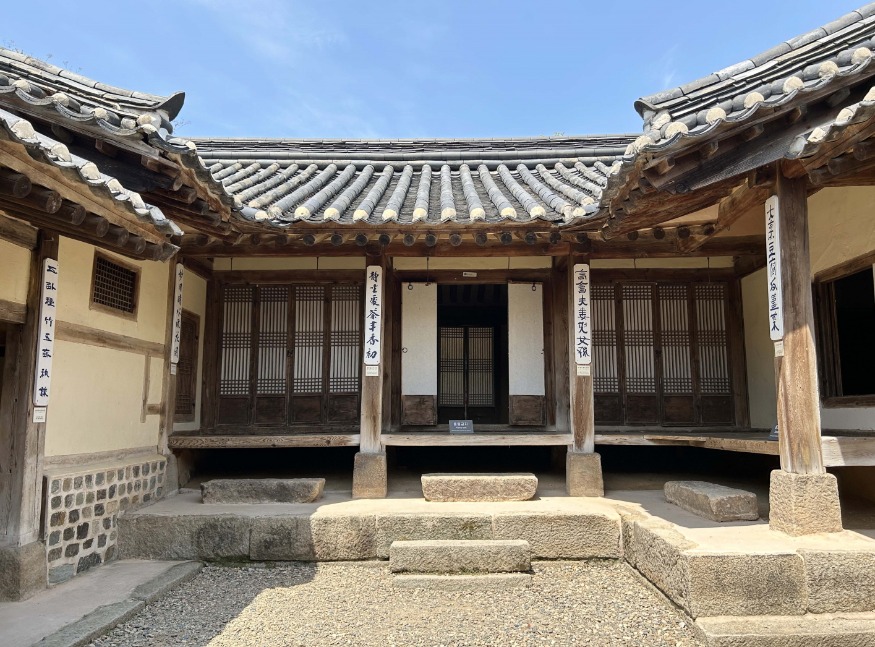 4.추사고택 내 전통 복원된 주련 모습.JPG