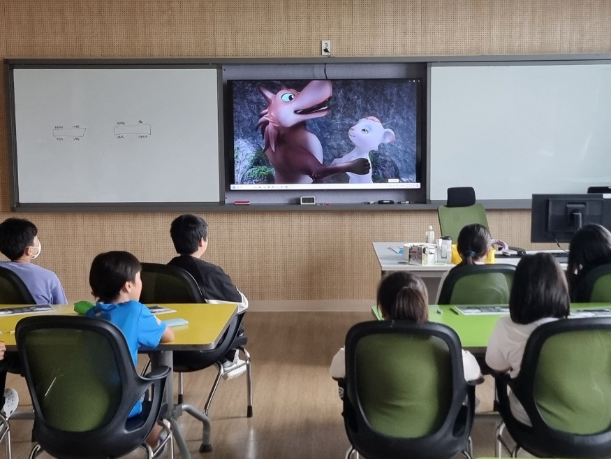 7.집단 상담프로그램 활동 모습2.jpg