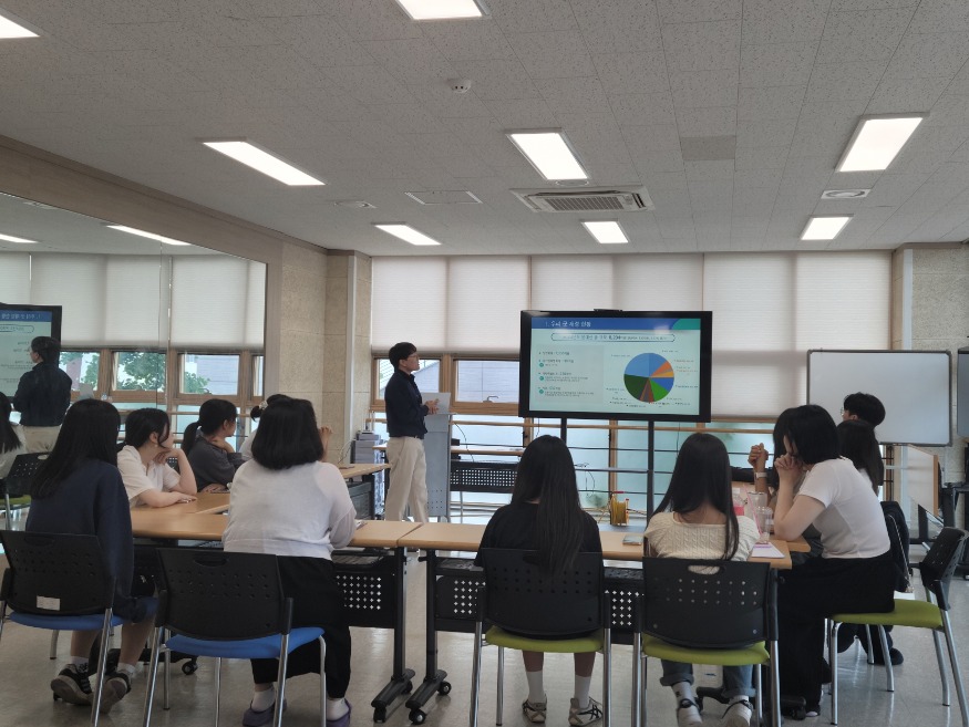 3.관내 청소년 참여기구 대상 주민참여예산학교 교육 사진.jpg