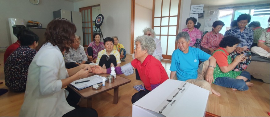 4.보건소 한방 순회진료(건강체크).jpg