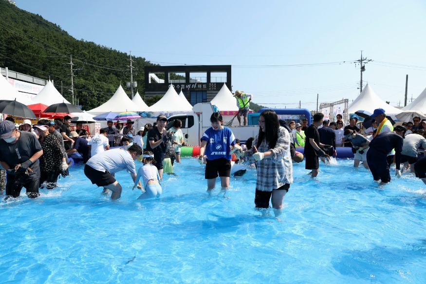 4. 신진도 오징어&수산물 축제 성료 1.JPG