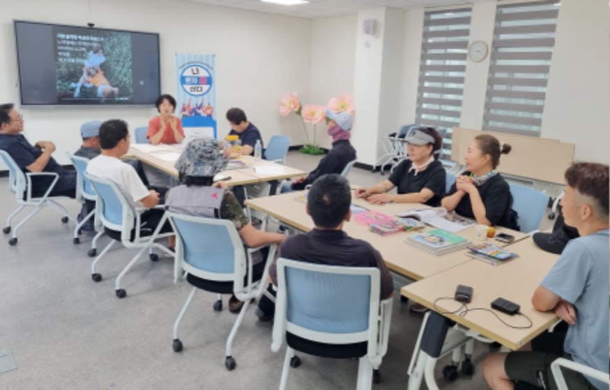 4. 태안군가족센터 1인가구 지원.jpg