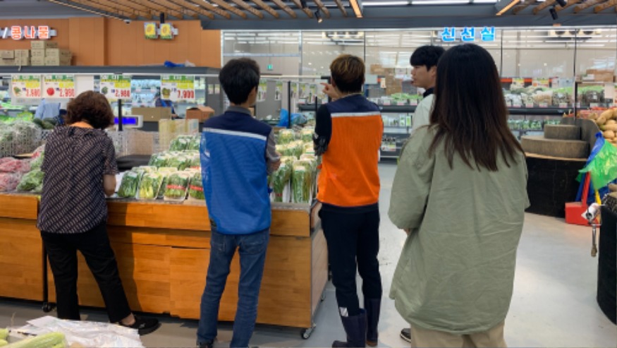 2. 26일 관내 추석 명절 성수품 취급업체에서 진행된 합동 단속.jpg