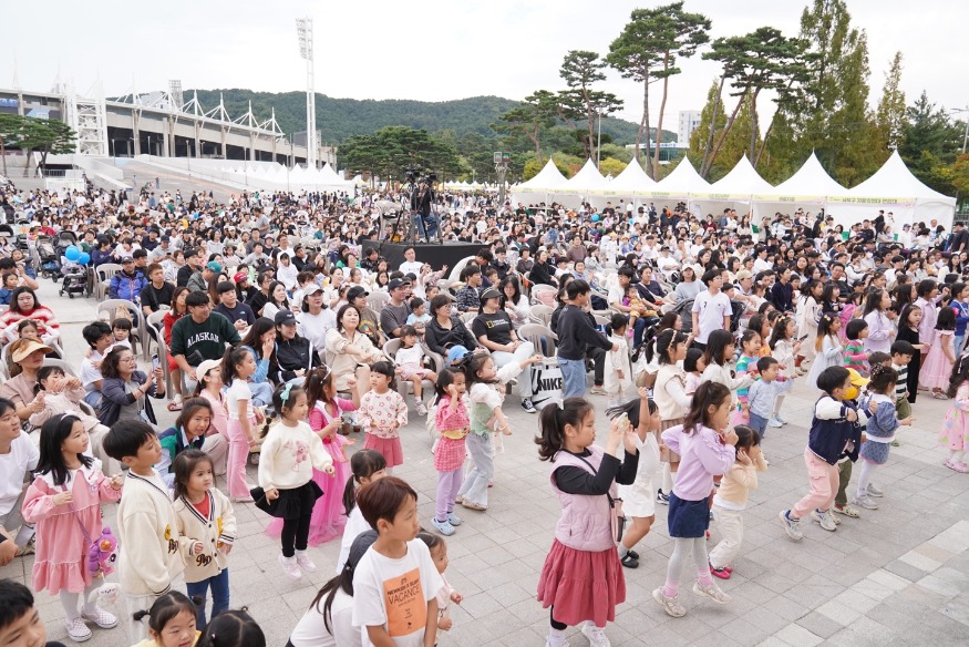 2024 빵빵데이 천안 축제장 모습 (16).jpg