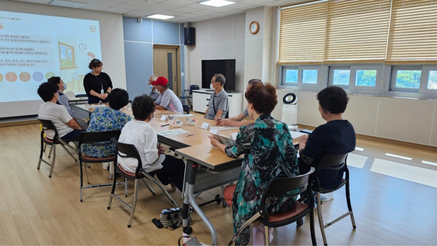 (사진4) 가족교실 자기돌봄(일상의 회복) 수업.jpg
