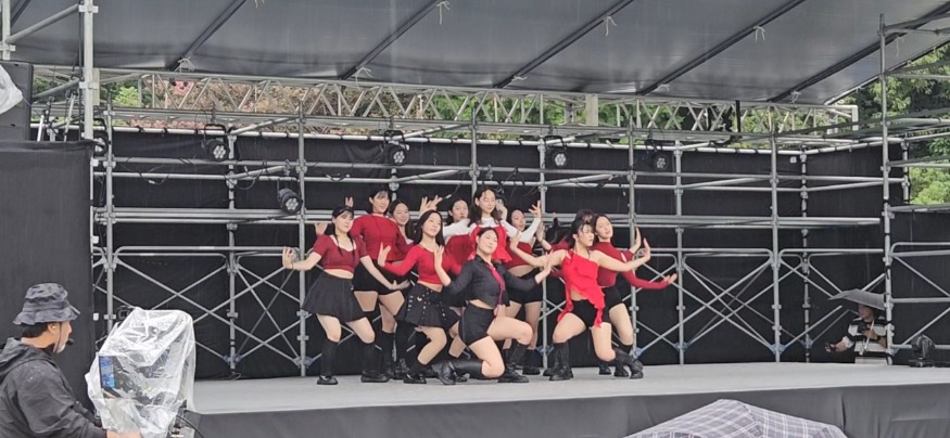 21일 (홍성군, 일본 오부시에서 K-POP 댄스 공연 ‘인기 몰이’).JPG