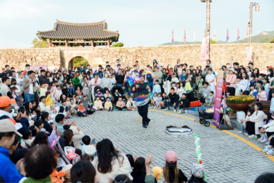 2. 해미해피콘서트 _버블쇼_.jpg