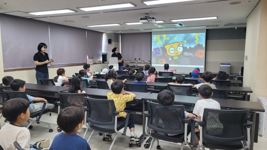 31일 (홍성군 생활폐기물종합처리장 견학 프로그램 ‘큰 호응’ 속 마무리) 3.jpg