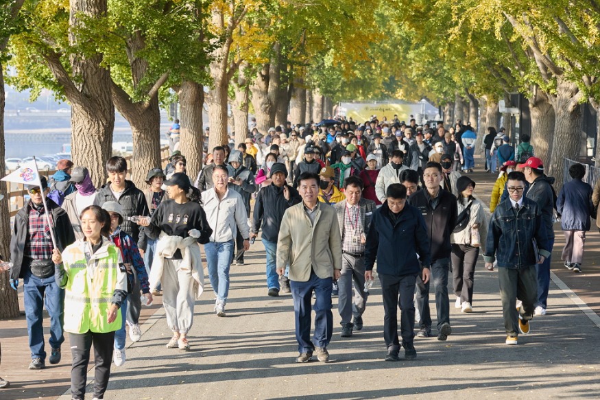 8. 아산시, ‘아트밸리아산 제4회 워킹 홀릭데이 걷기대회’ 성황리 종료 (3).jpg