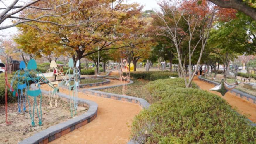 4. 9일 중앙호수공원 일원에서 개최된 황톳길 개장식3.jpg