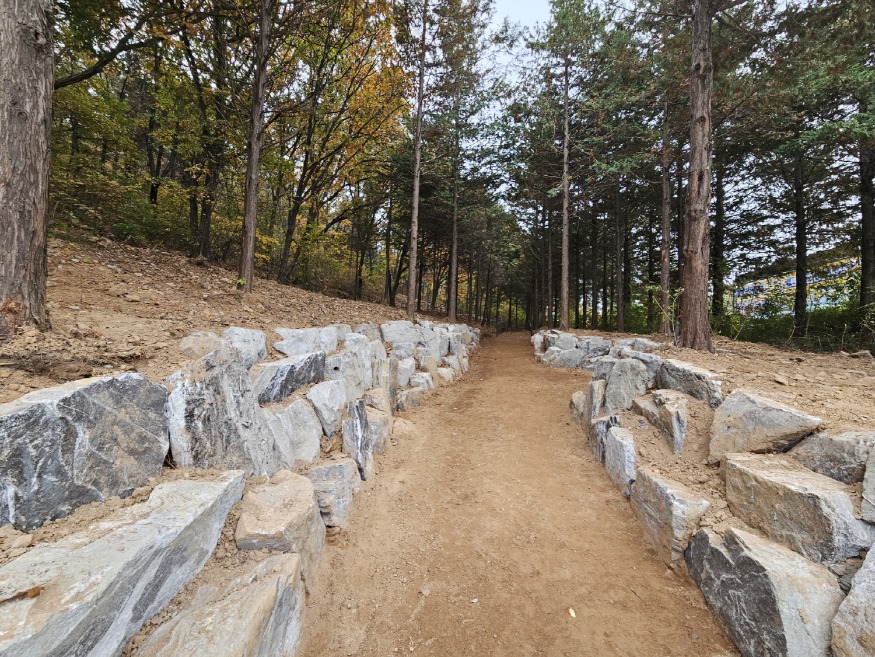 5.안산시, 선부제2공원 순환산책로 1단계 정비사업 마쳐.jpg