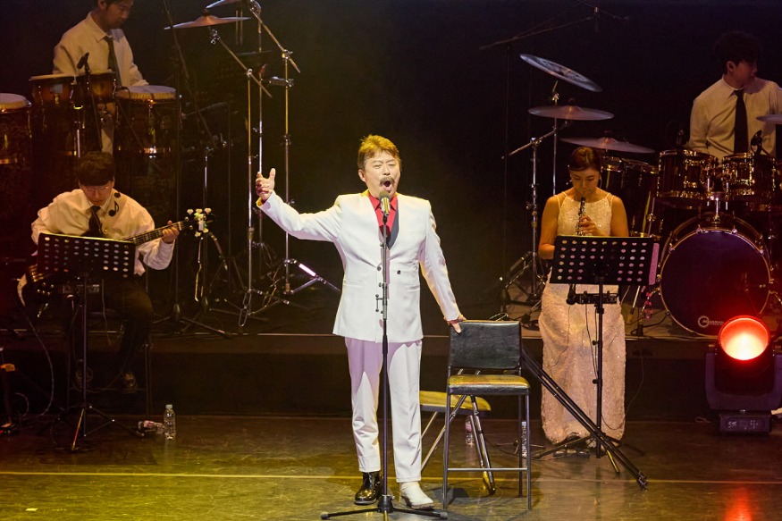 2. 아산시 제1회 사랑음악회…‘바리톤 김동규의 프리미엄 콘서트’ 성료 (4).jpg