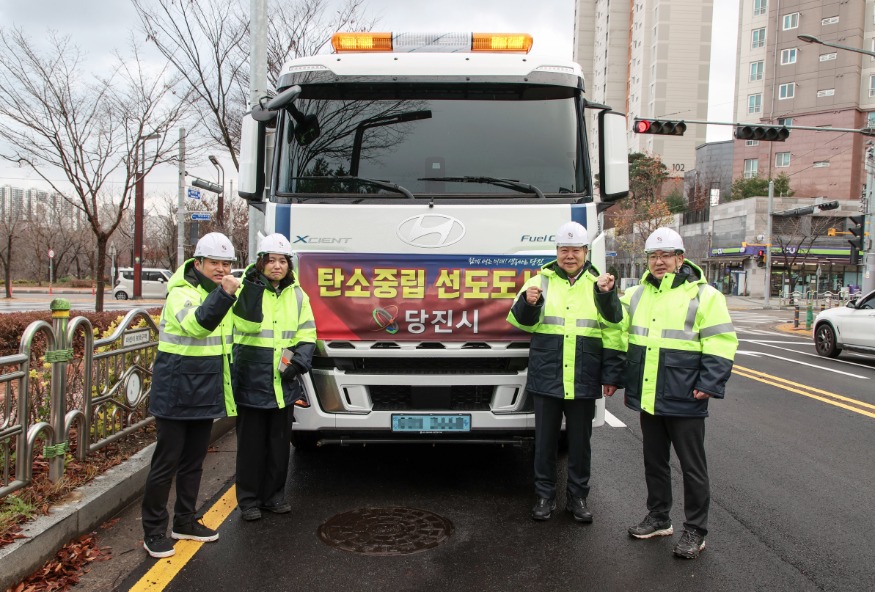 (사진1) 수소전기 노면 청소차 시연 (3).jpg