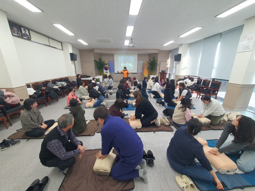 관련사진(심폐소생술).jpg