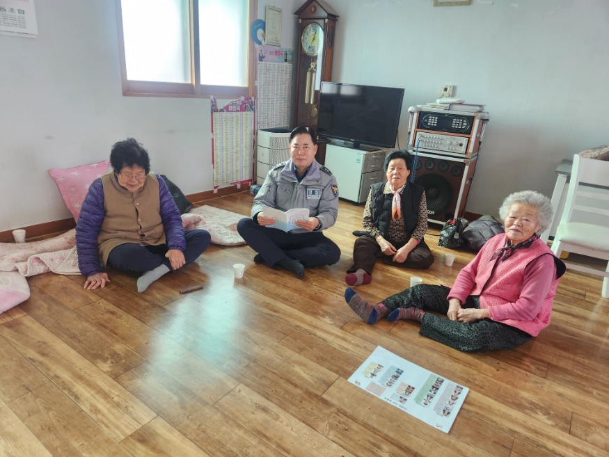 250108 서산경찰서 부석파출소 사회적약자 보호 활동 박차!.jpg