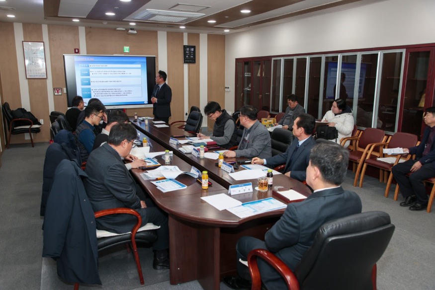 (사진2)삽교호 유지관리 용역 착수보고회2.jpg
