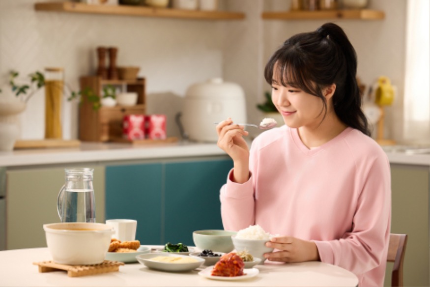 (사진1)해나루쌀 광고 스틸 사진.jpg