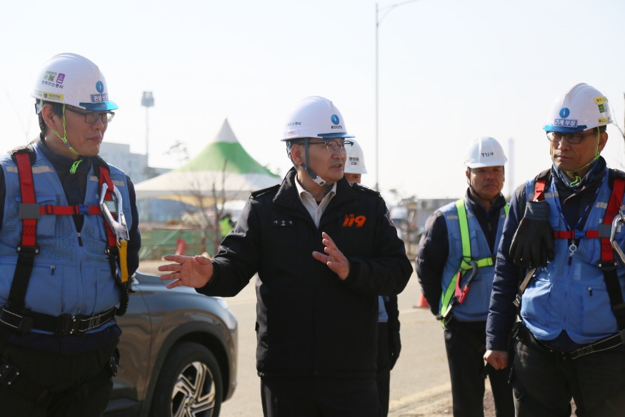 이상권 당진소방서장, 한국가스공사 공사장 화재안전 컨설팅 및 현장 확인 지도 실시.JPG