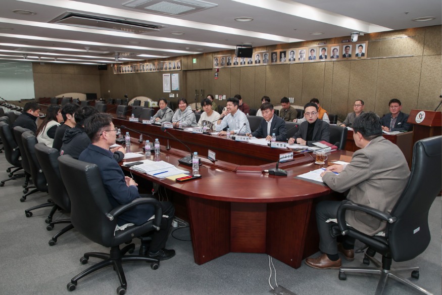(사진5)스마트원예단지 간담회2.jpg