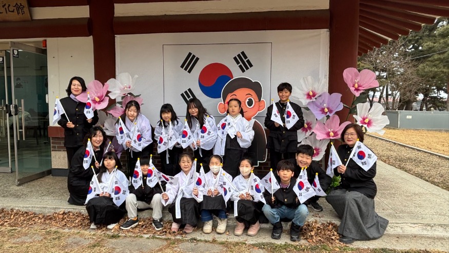 (사진6)상록수문화관 포토존 운영1.jpg