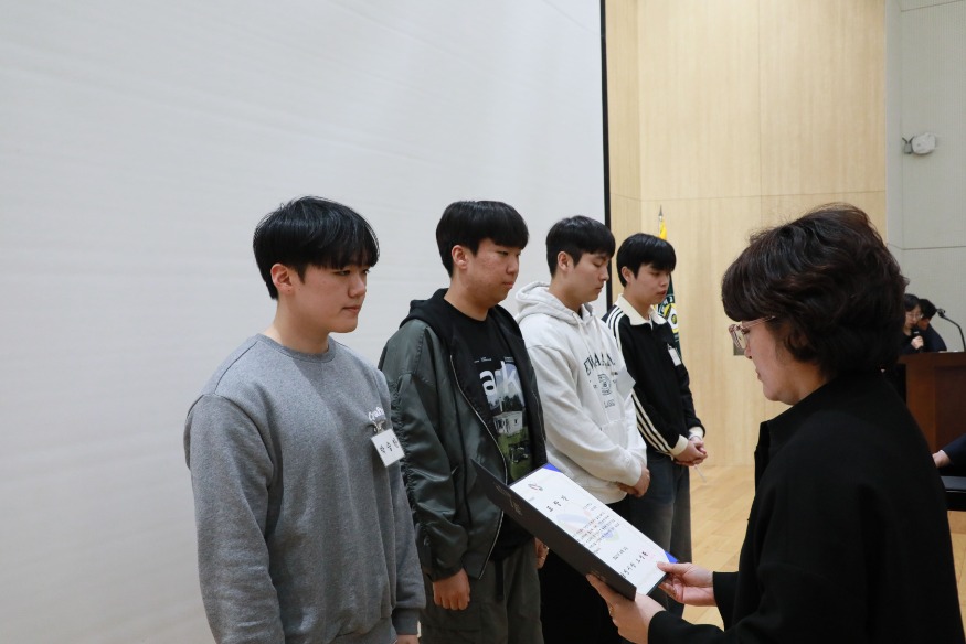 (사진3)안전모니터봉사단 표창장 수여.jpg