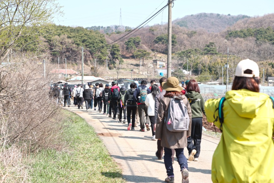 (사진5)몽산성 걷기 행사1.jpg