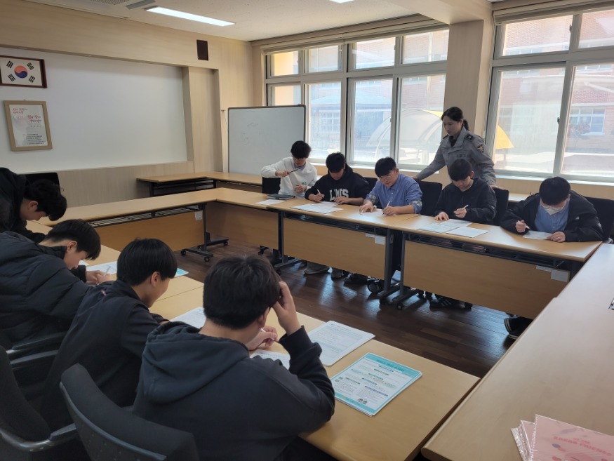 이동식 상담소 사진.jpg