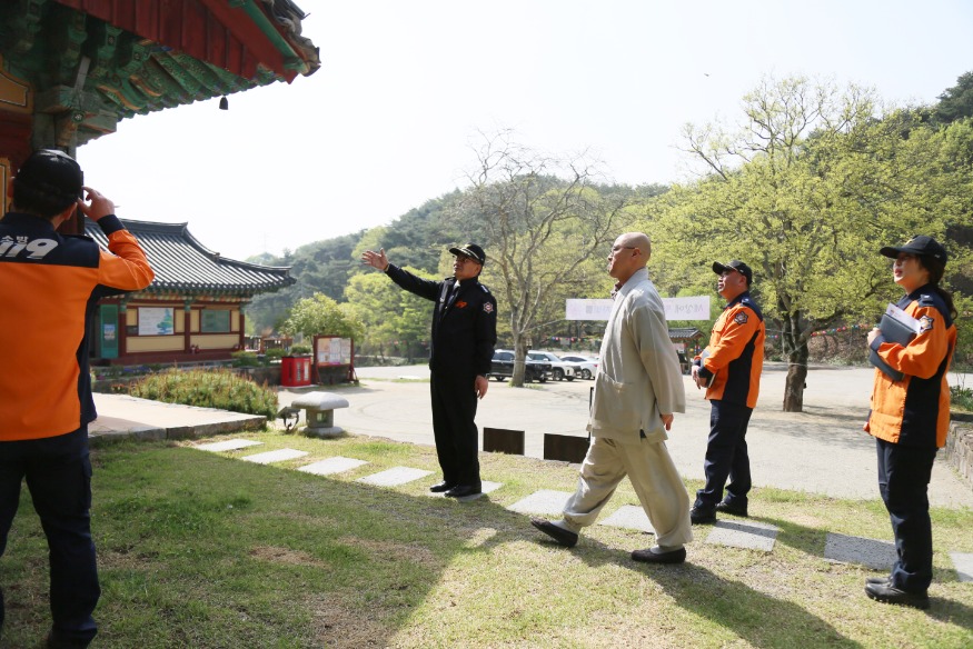 전통사찰 화재 막아라…당진소방서, 부처님 오신 날 대비 특별 화재예방활동 전개.JPG