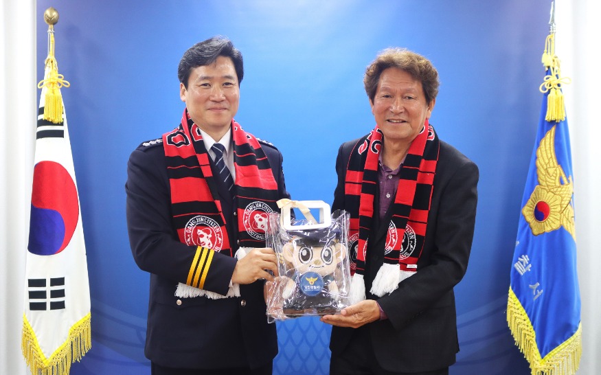 (사진5)당진시민축구단-당진경찰서 협약식2.JPG