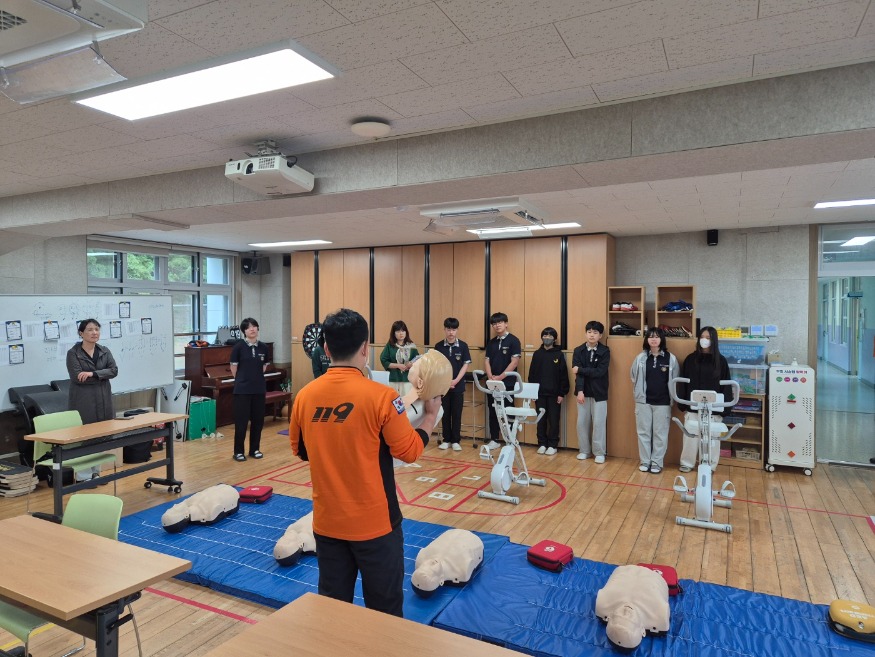 당진소방서, 대호지분교서 실전형 소방훈련 실시….jpeg